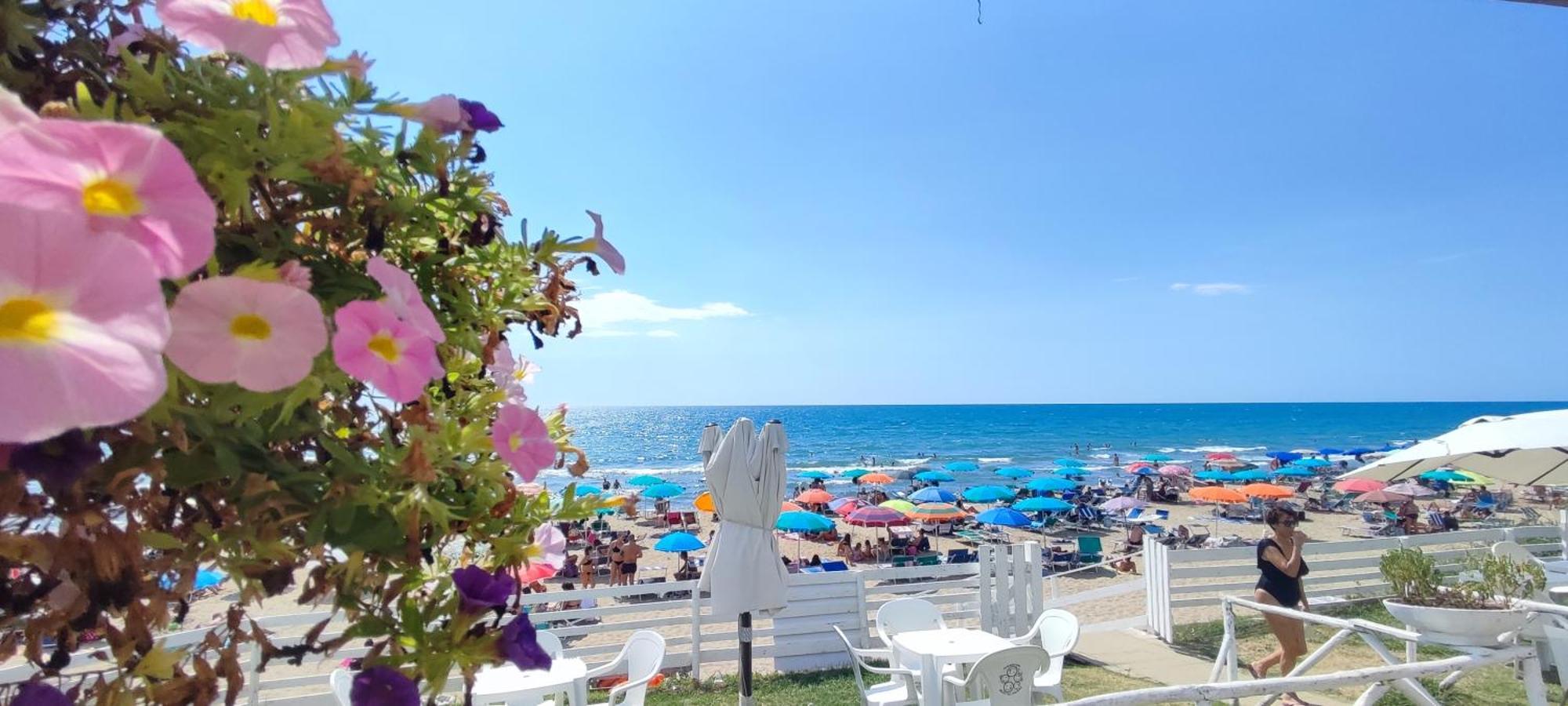 Villa Kinga Anzio Exterior foto